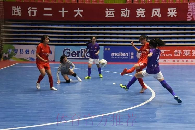 女五联赛平罗赛区开赛 千名观众齐庆足球盛宴 女五联赛平罗赛区开赛 千名观众齐庆足球盛宴